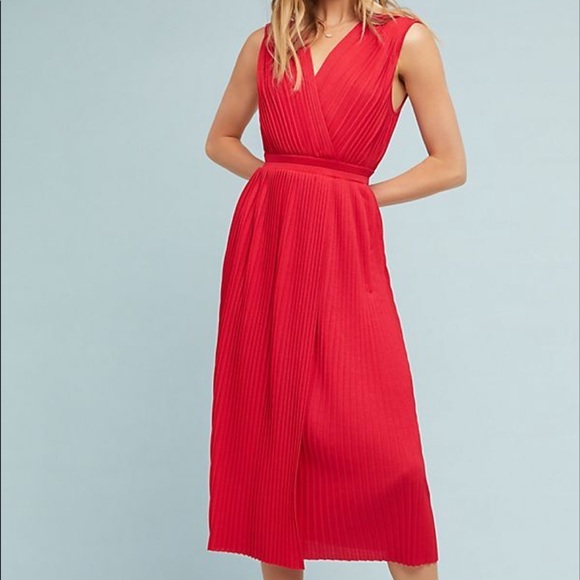 Tracy Reese Dresses & Skirts - Red pleated Tracy Reese midi dress